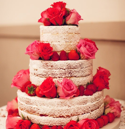 Veja como preparar bolo de casamento simples