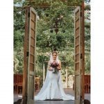 Como combinar seu estilo de vestido de noiva ao local do casamento