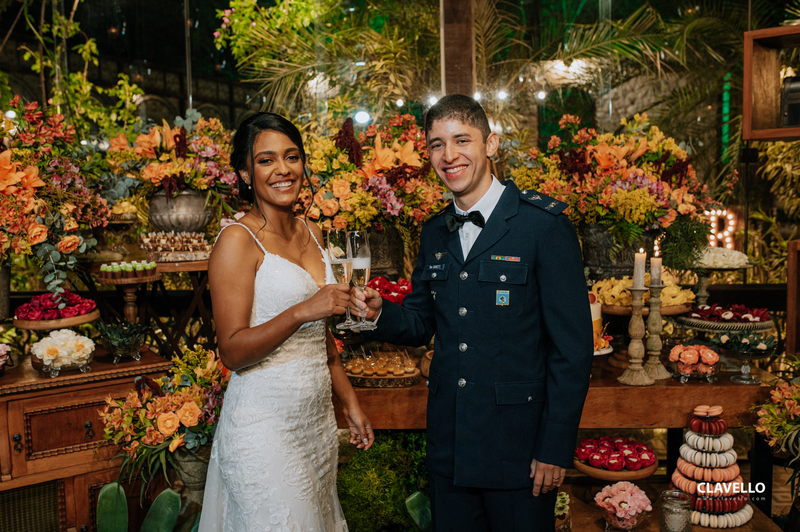 Casamento ao Ar Livre de Dia no Monte Záion | Noiva Internovias Tais