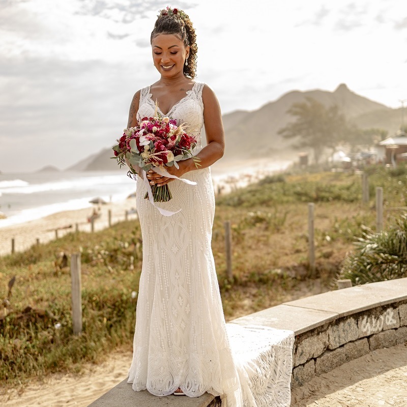 Casamento na Praia no Quiosque Som Do Mar | Noiva Internovias Tulanne