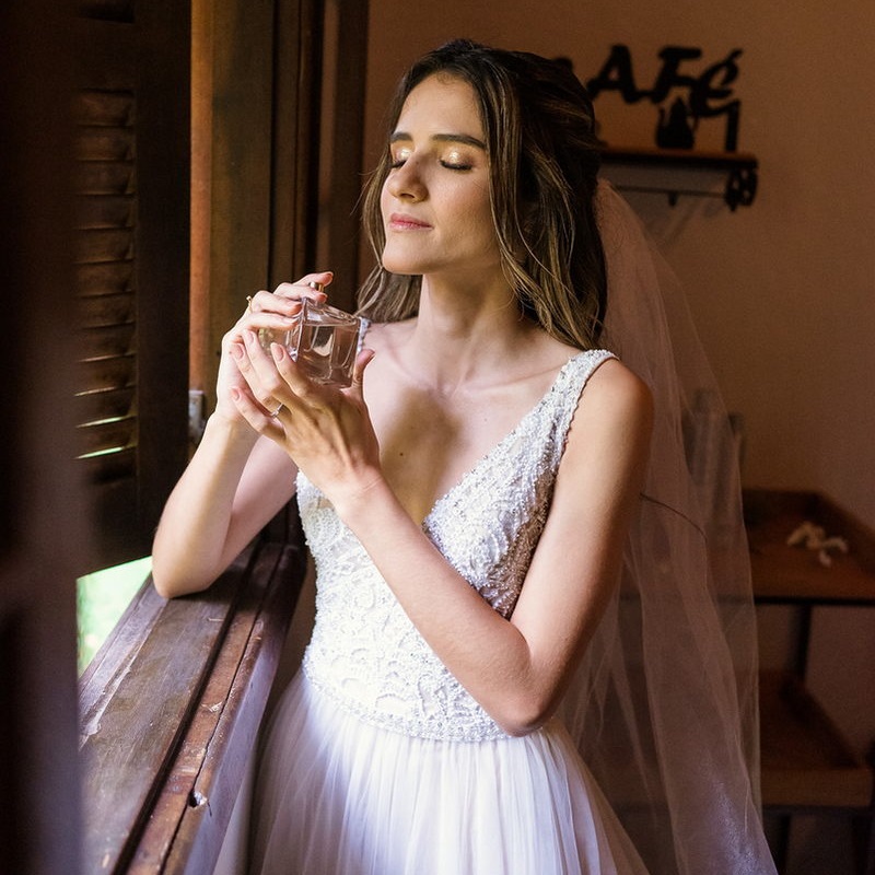 Casamento ao Ar Livre na Casa de Festa Dom Lengruber em Petrópolis | Noiva Internovias Laura