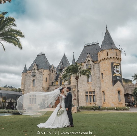 Planejando um casamento no Castelo Itaipava: dicas úteis